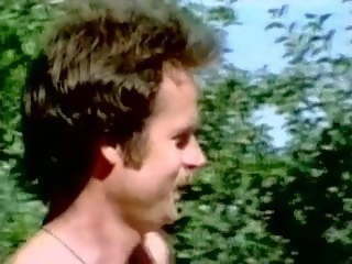 צעיר רופאים ב תְשׁוּקָה 1982, חופשי חופשי באינטרנט צעיר מבוגר אטב מופע