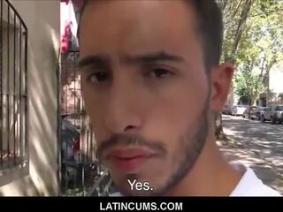 Hétero latino jovens depilados rapaz fodido para dinheiro