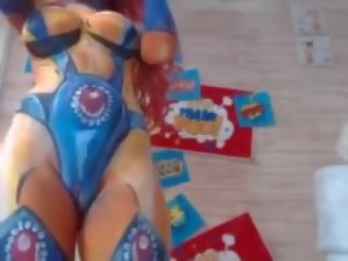 Kosplay webcam kekasih amatur mengusik dengan dildo/ alat mainan seks dan dubur