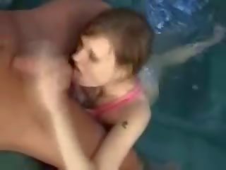 Extraordinary splendid čehinje najstnice zajebal pri a bazen s bitchyporn(dot)co
