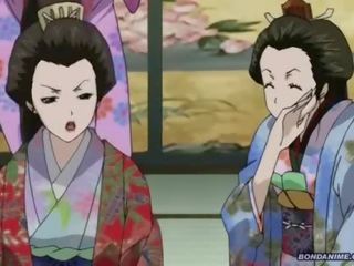 Sebuah mengikat kaki dan tangan geisha mendapat sebuah basah menitis luar biasa untuk trot alat kemaluan wanita